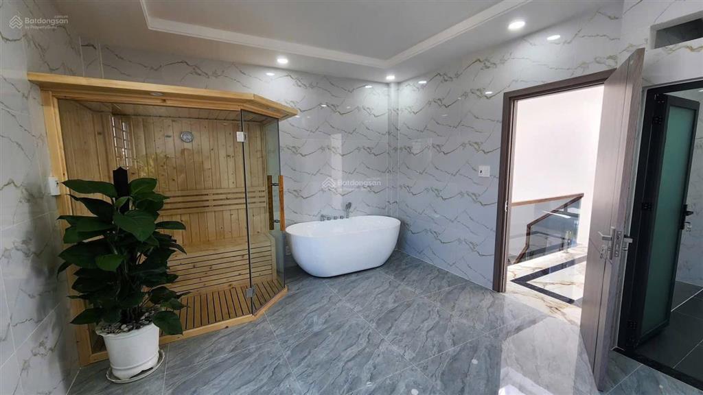 Nhà phố 4 lầu có thang máy full nội thất đã hoàn công p trung mỹ tây q12 cần bán