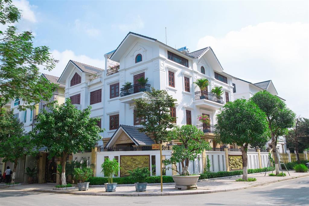 Gấp an khang 225m2 đông nam hoàn thiện thang máy đường lớn cần bán
