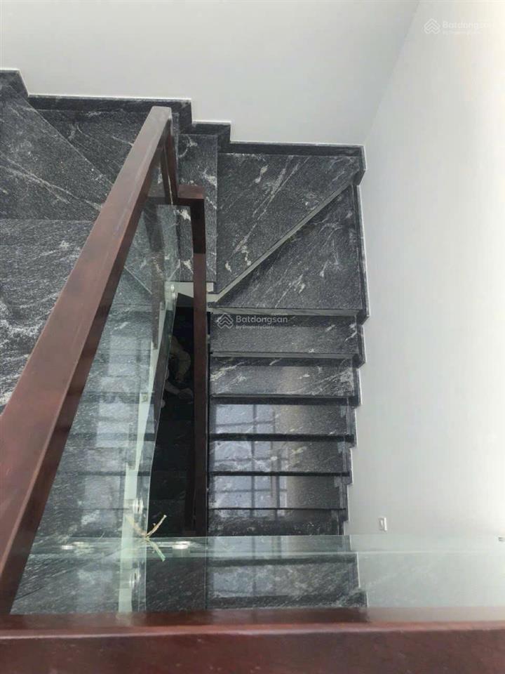 Bán nhà phố bùi tá hán, quận 2 cũ