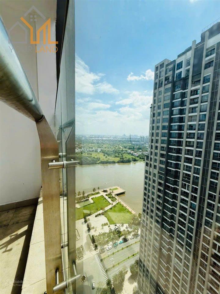 Bán căn 2pn giá tốt ở vinhomes central park có sẵn sổ hồng