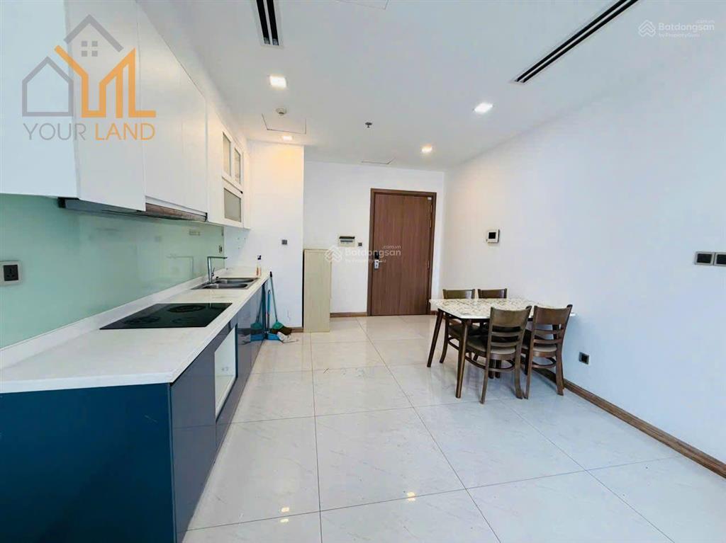 Bán căn 2pn giá tốt ở vinhomes central park có sẵn sổ hồng