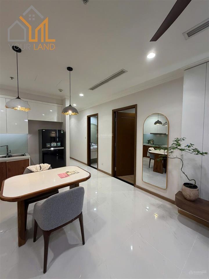 Mình cần bán 1pn view thành phố bitexco có sẵn sổ thương lượng thiện chí