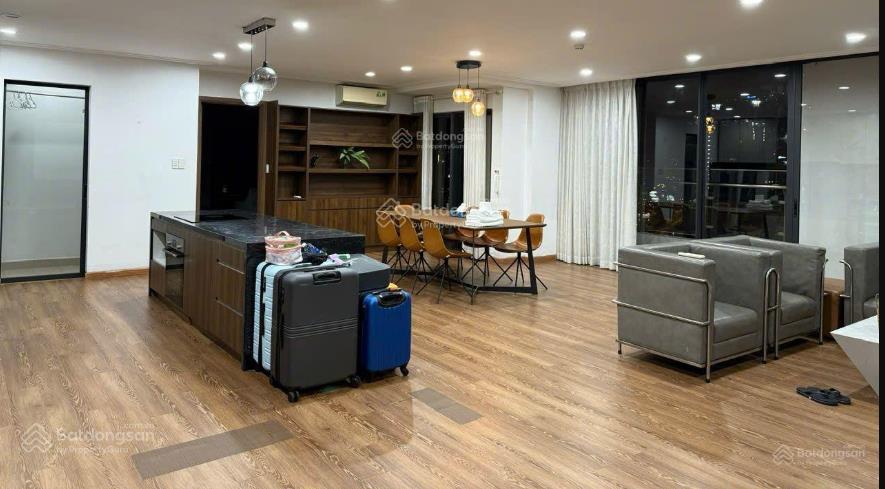 Căn bán centana thủ thiêm có sẳn sổ hồng view hoàng hôn !