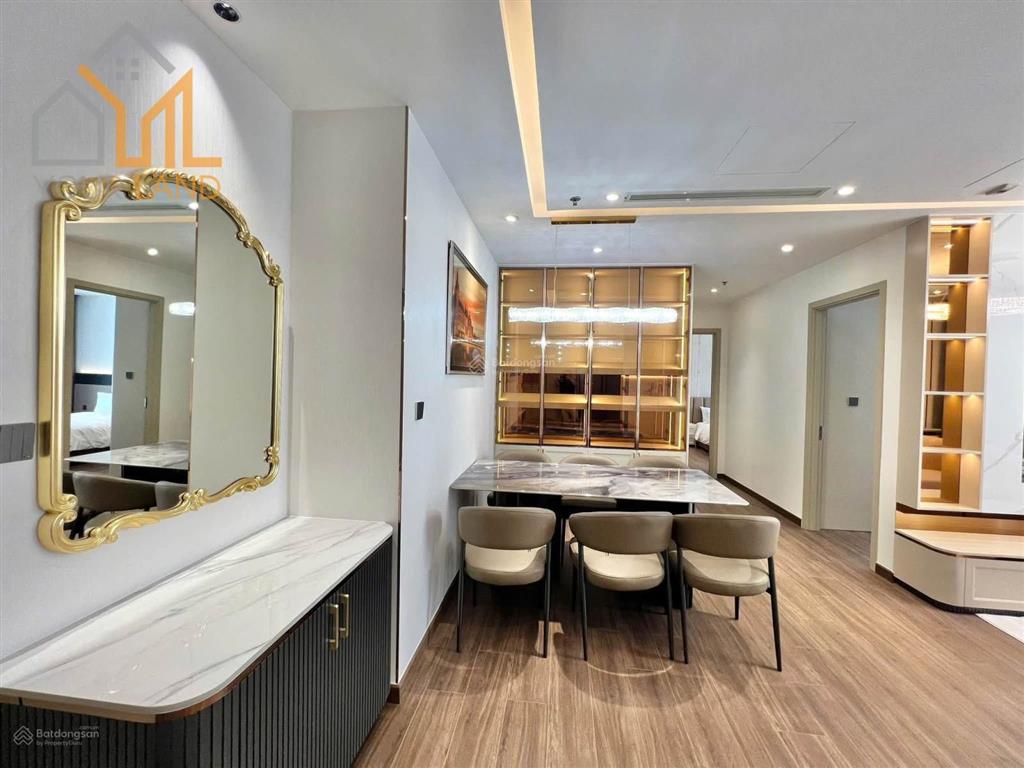 Bán 2pn 2 ban công vinhomes central park xéo sông