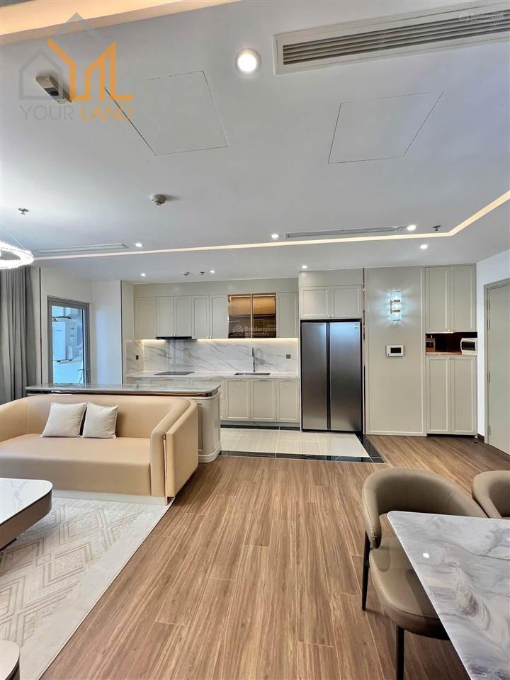 Bán 2pn 2 ban công vinhomes central park xéo sông