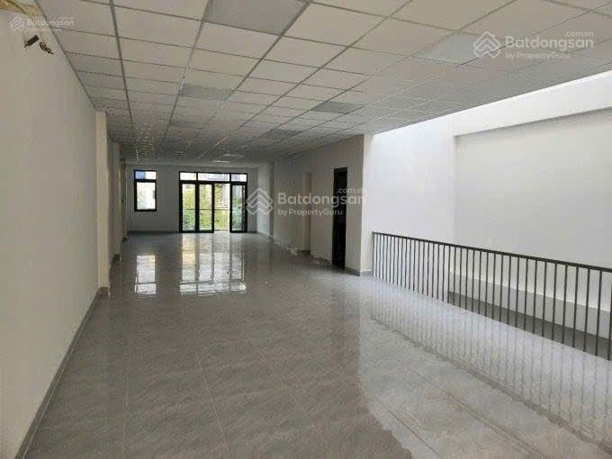 Toà nhà mặt tiền đường lê trọng tấn giáp tân bình  sân bay  etown  đường lưu thông đông đúc