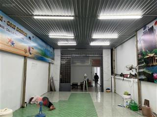 Hẻm xe hơi  4,5*30m dương đức hiền giáp tân bình