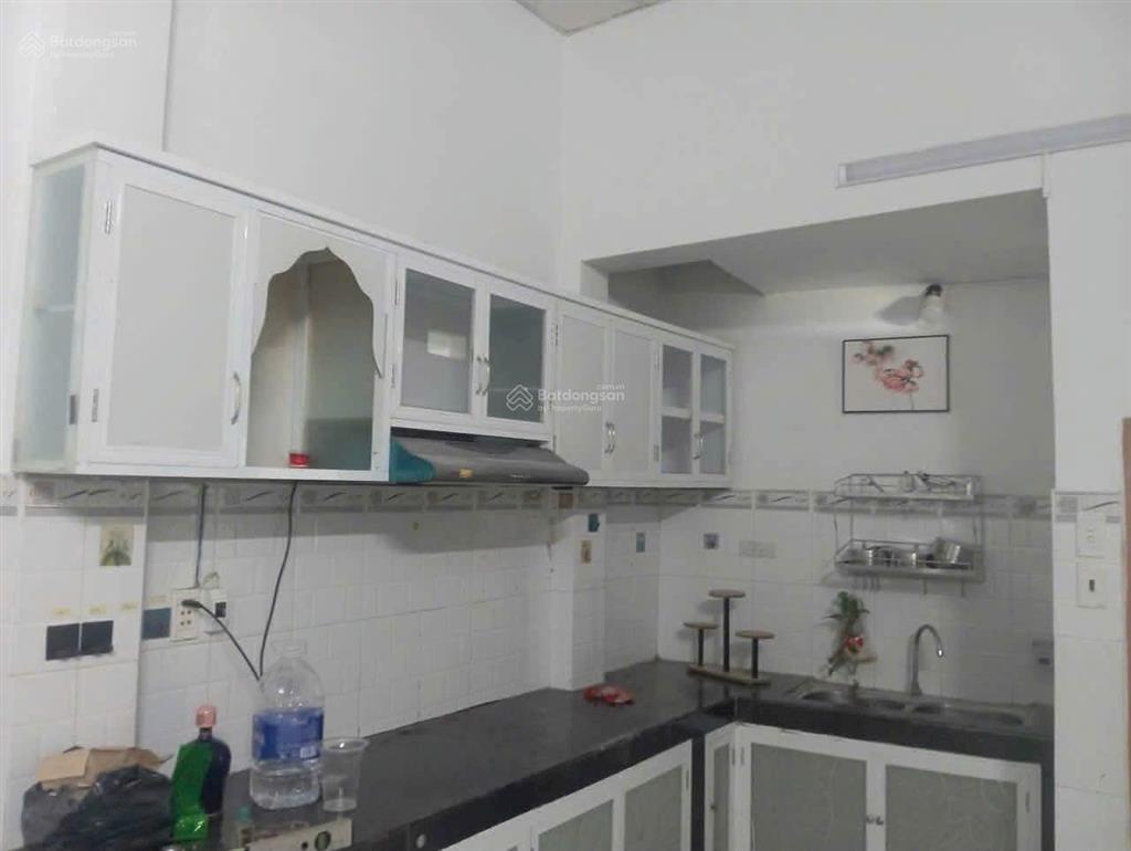 Nhà có nội thất gần trường đặng trần côn  thpt tân bình 2 tầng 2pn  2wc