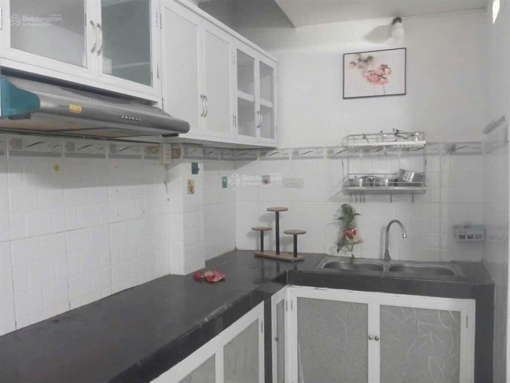 Nhà có nội thất gần trường đặng trần côn  thpt tân bình 2 tầng 2pn  2wc