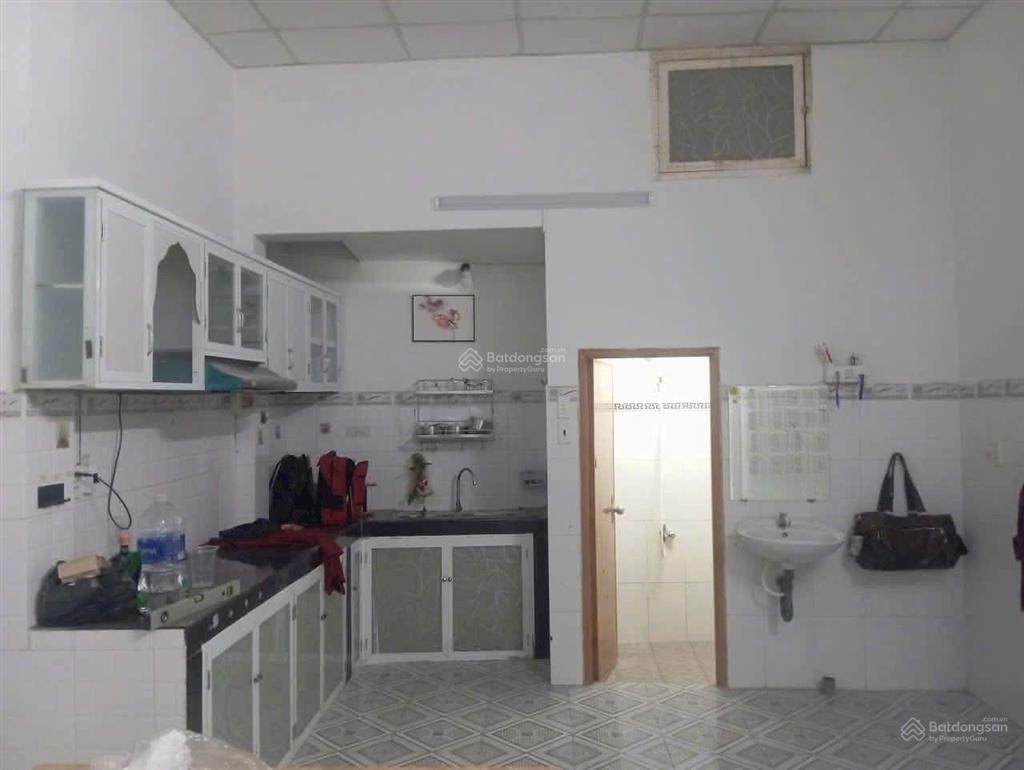 Nhà có nội thất gần trường đặng trần côn  thpt tân bình 2 tầng 2pn  2wc