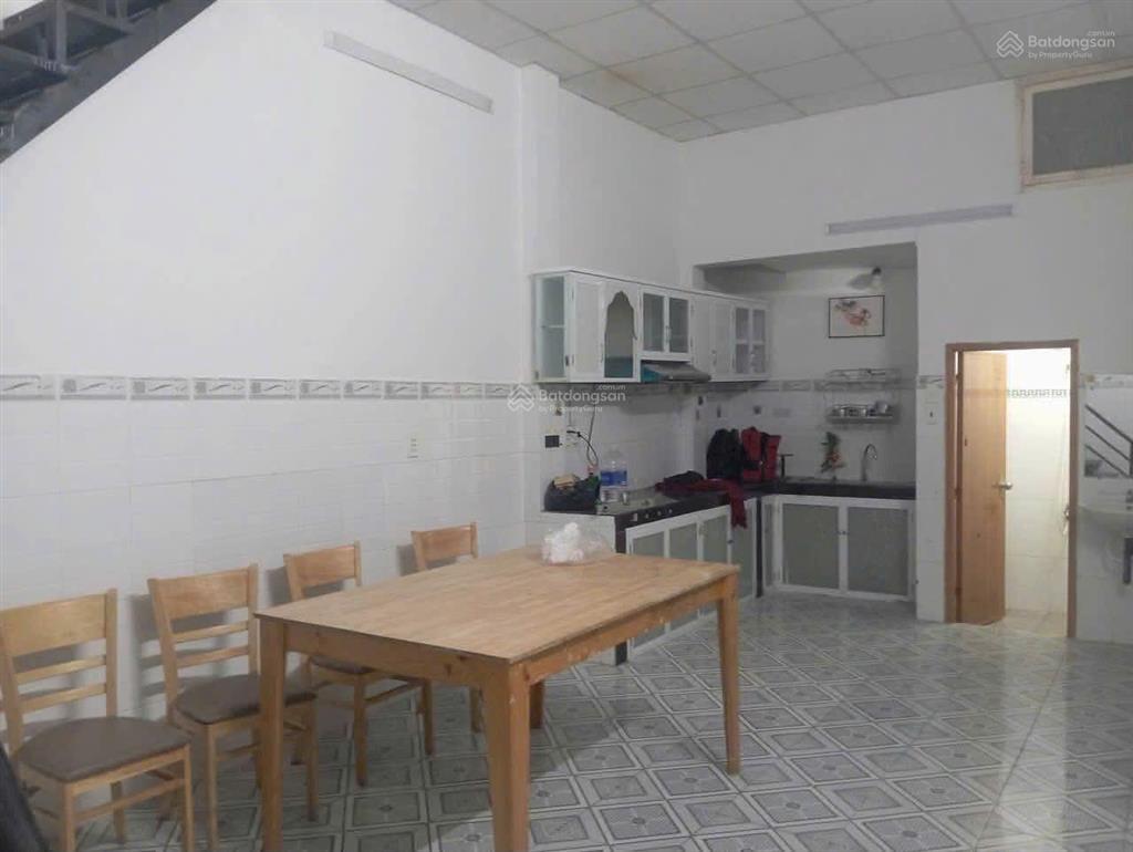 Nhà có nội thất gần trường đặng trần côn  thpt tân bình 2 tầng 2pn  2wc
