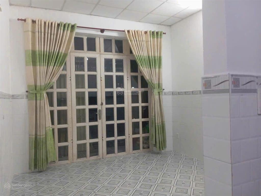 Nhà có nội thất gần trường đặng trần côn  thpt tân bình 2 tầng 2pn  2wc