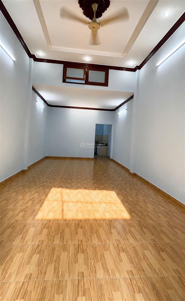 8,5 triệu hẻm 5m gần tân hương tân quý | 2pn 2wc