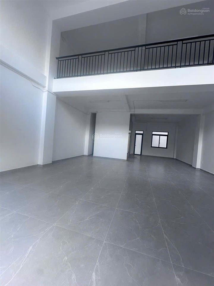 Cho thuê tòa nhà mặt tiền gò dầu 8*18m 1 trệt + 1 lửng + 4 lầu suốt  có thang máy