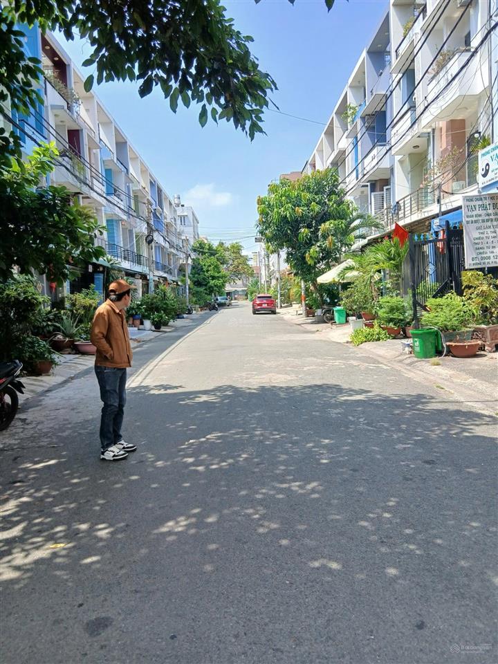 Mặt tiền đường số 25 , phường 10 quận 6 (cũ ) , phường bình phú (4.5x20m) 3 lầu chỉ 12 tỷ tl