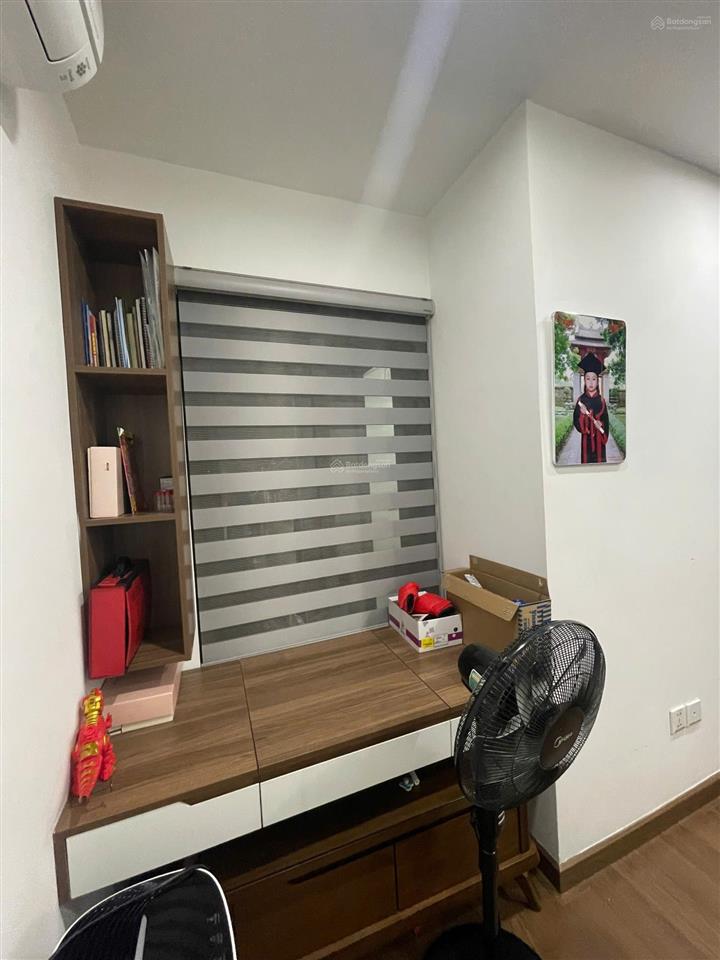 Bán căn 04 tòa a2 tầng cao, full nội thất liền tường