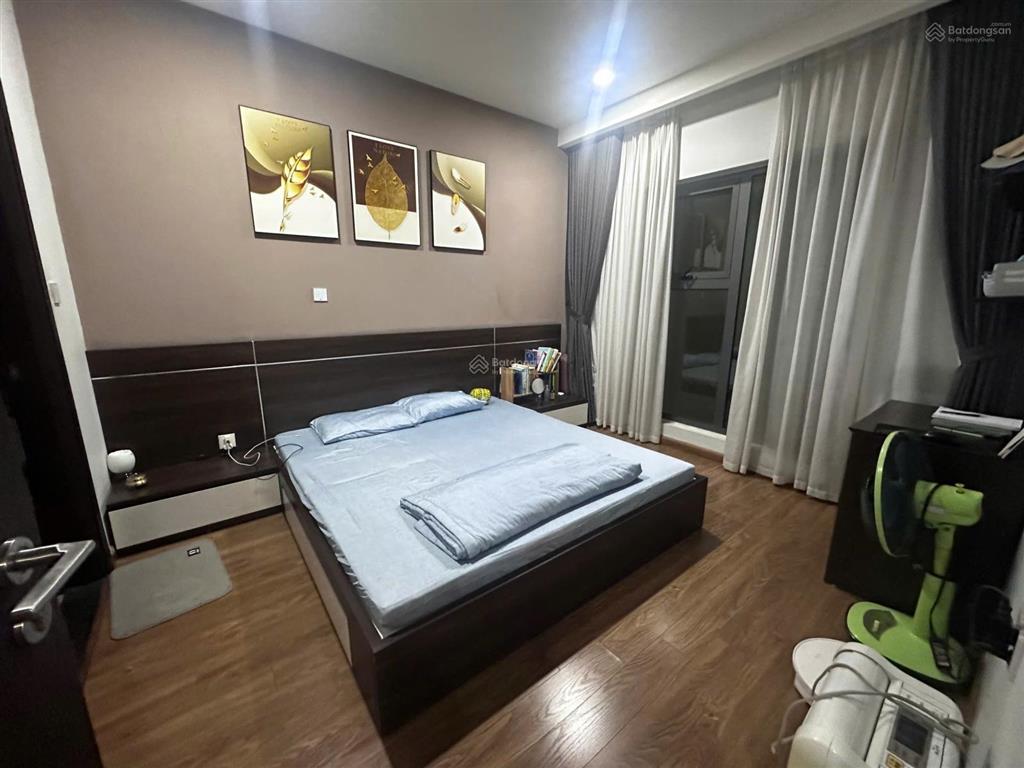 Cần bán gấp căn hộ 2pn +1 tòa the zen, trục đẹp tầng đẹp view bể bơi thoáng mát