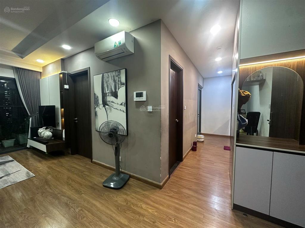 Cần bán gấp căn hộ 2pn +1 tòa the zen, trục đẹp tầng đẹp view bể bơi thoáng mát