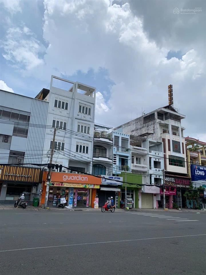 Bán nhà mặt tiền bình phú ngang 4 dài 20m 4 tầng đối diện công viên giá 24 tỷ 5 quận 6