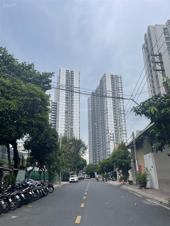 Bán nhà mặt đường 9b, ngang 4 dài 15m vuông vức, 3 lầu, nhà mới đẹp, chỉ 8 tỷ 9, bình tân