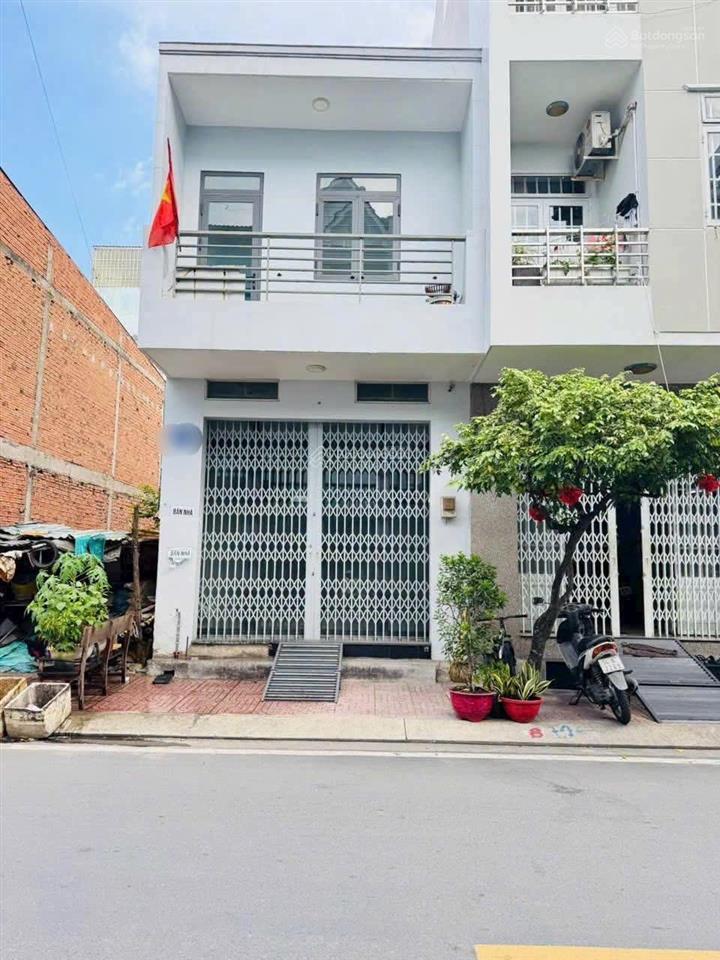 Bán nhà mặt tiền văn thân, ngang 3m8, dài 13m5, vuông vắn, chỉ 9 tỷ 9, quận 6