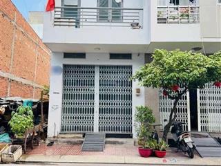 Bán nhà mặt tiền văn thân, ngang 3m8, dài 13m5, vuông vắn, chỉ 9 tỷ 9, quận 6