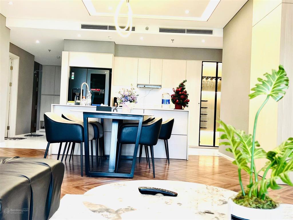 Hàng chuyển nhượng giá tốt tại king palace, loại 3 ngủ đa dạng lựa chọn