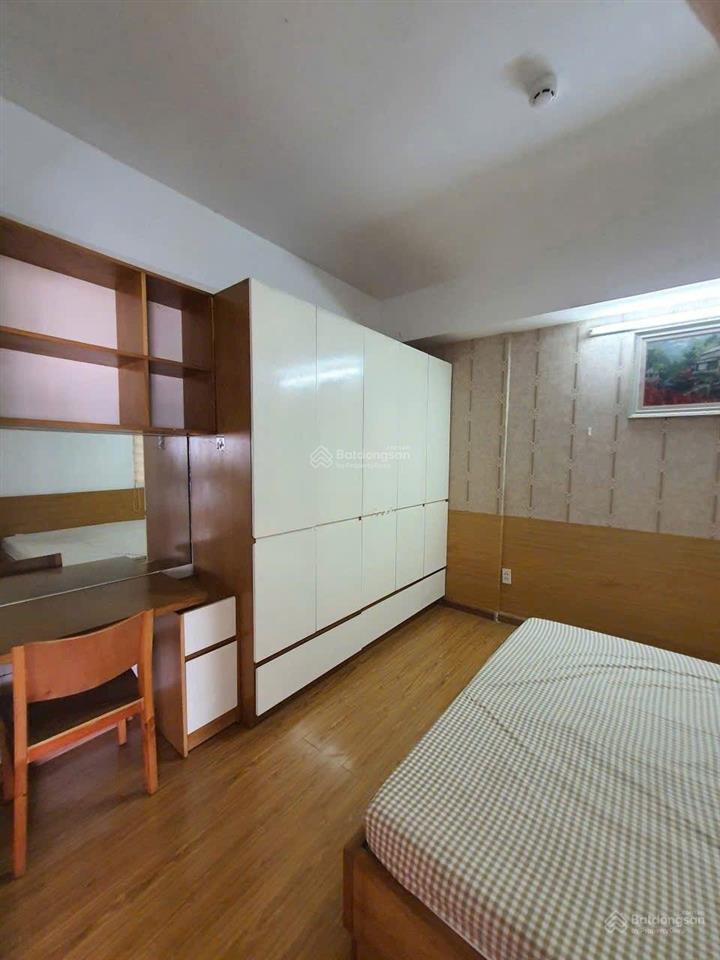 Bán căn hộ flora anh đào, tầng cao, view đẹp, thoáng mát.