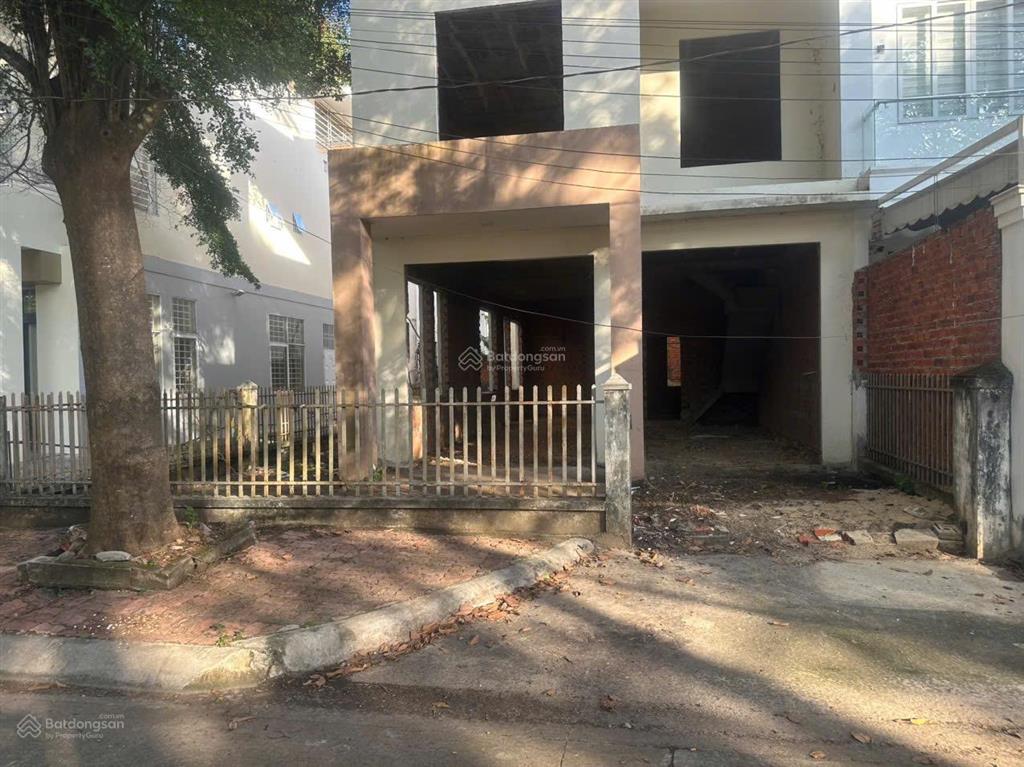 Bán bt, 200m2, 7,8 tỷ, tại hùng vương, p long toàn, tp bà rịa