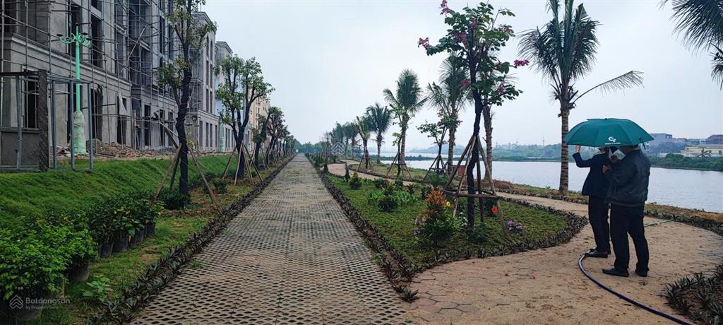 Chính chủ cần bán cắt lỗ căn liền kề mặt đường lớn dự án sát ven sông cực đẹp khu vực gia lâm