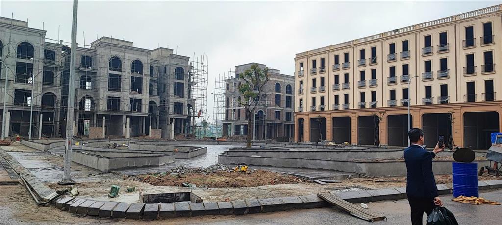 Chính chủ cần bán cắt lỗ căn liền kề mặt đường lớn dự án sát ven sông cực đẹp khu vực gia lâm