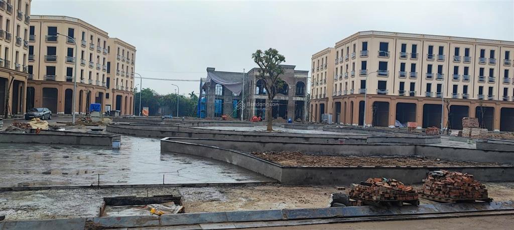 Chính chủ cần bán cắt lỗ căn liền kề mặt đường lớn dự án sát ven sông cực đẹp khu vực gia lâm