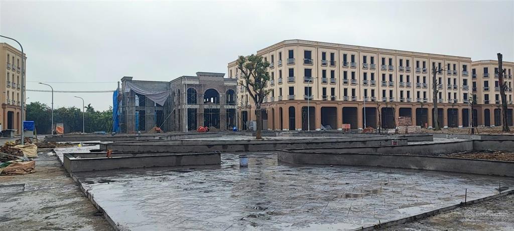 Chính chủ cần bán cắt lỗ căn shophouse mặt đường lớn dự án sát ven sông cực đẹp khu vực gia lâm