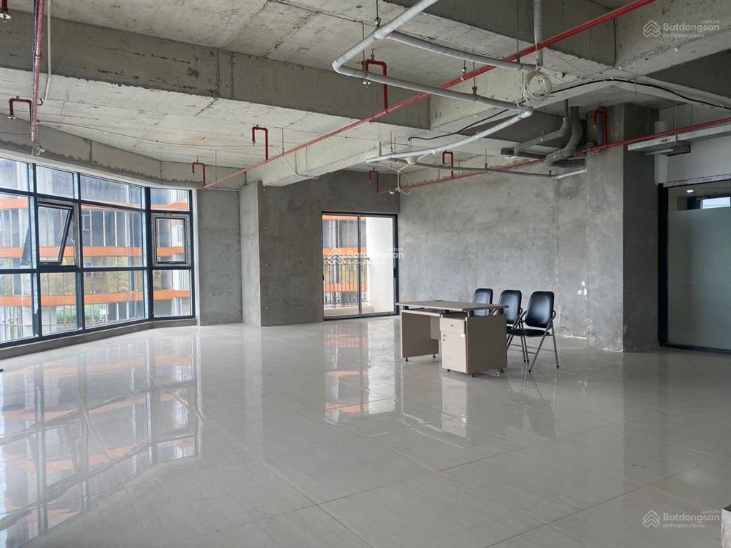 Chính chủ  miễn mg  bán sàn đa năng tầng 6, b2, 70 triệu / m2, 276,1 m2