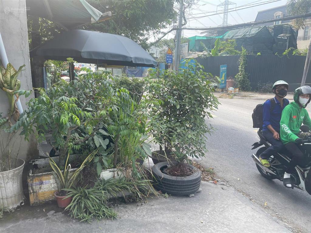 Chính chủ cần bán gấp nhà tiền đường phạm hữu lầu, giá 11tỷ có giảm nhiều cho khách mua nhanh