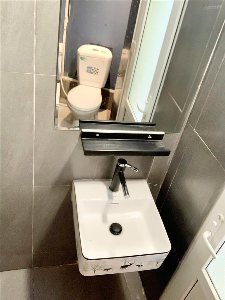 Cho thuê dài hạn căn hộ tập thể full đồ, 32m² ở 30b đoàn thị điểm, ô chợ dừa