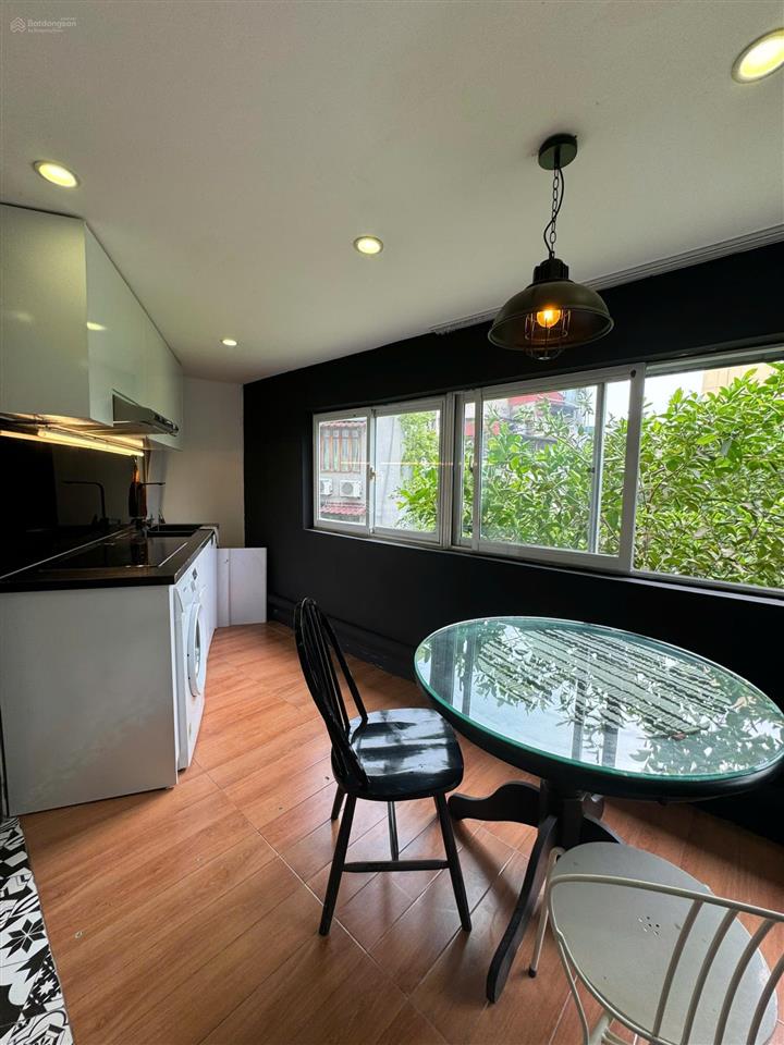 Cho thuê dài hạn căn hộ tập thể full đồ, 32m² ở 30b đoàn thị điểm, ô chợ dừa