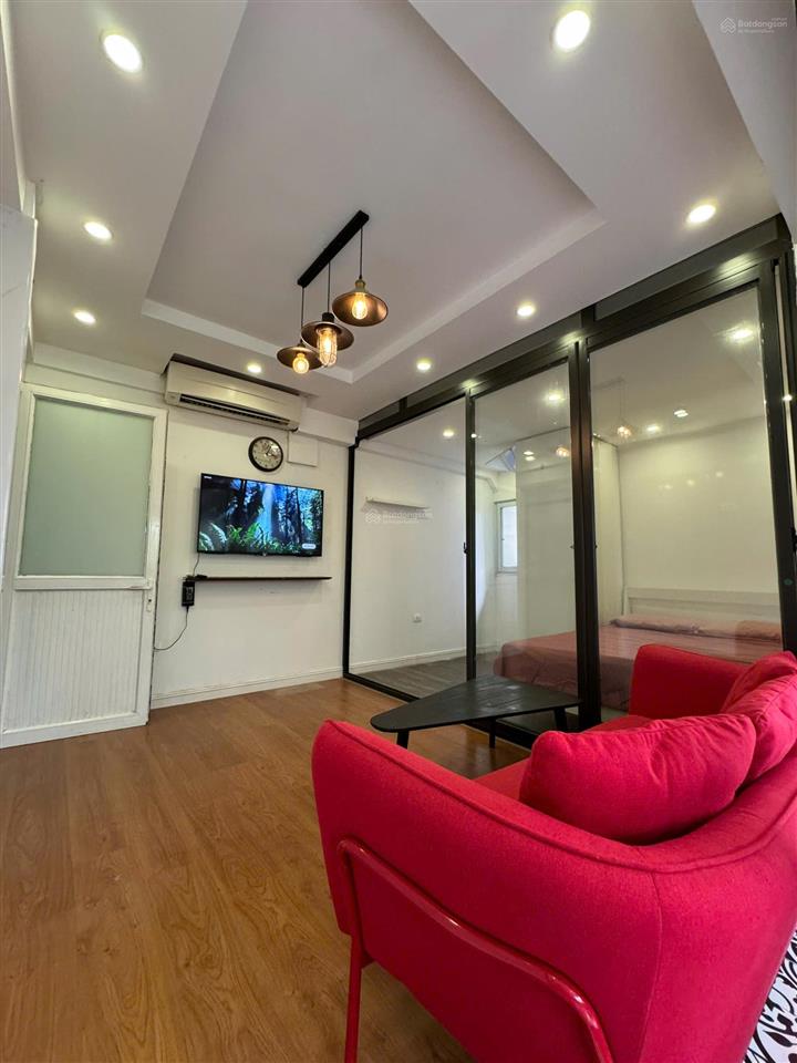 Cho thuê dài hạn căn hộ tập thể full đồ, 32m² ở 30b đoàn thị điểm, ô chợ dừa