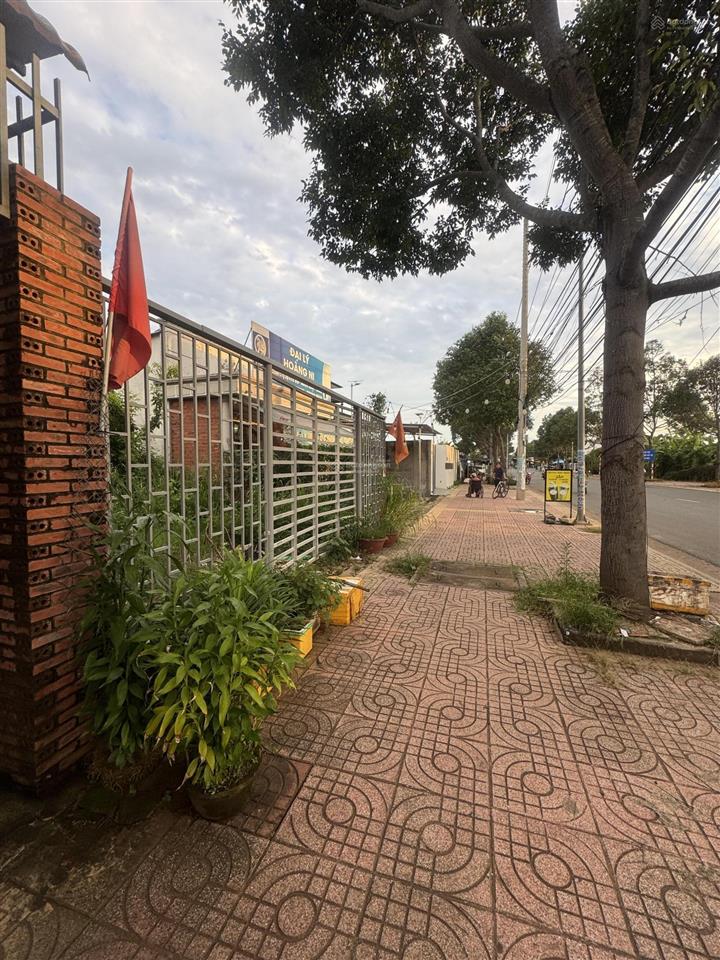 Bán đất mặt tiền đường hương lộ 2  hoà long  bà rịa, đất nở hậu 8m