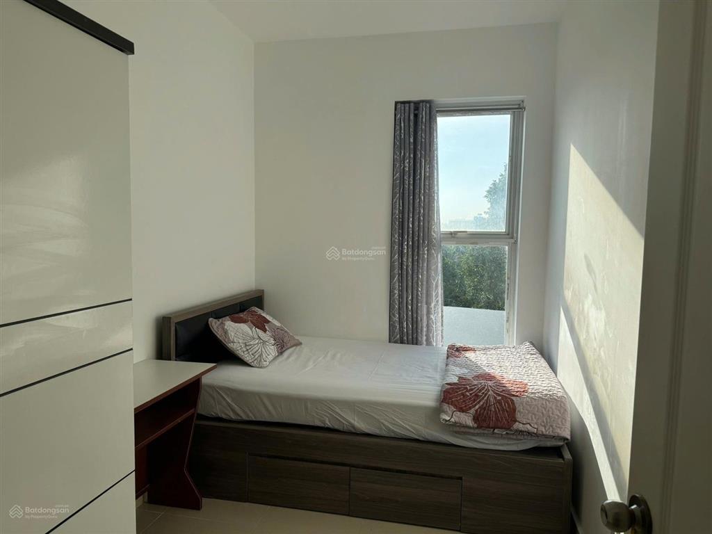 Cho thuê căn hộ chung cư thủ thiêm sky 2pn 2wc. giá 13,5tr/tháng, nhà mới đẹp, ở ngay được