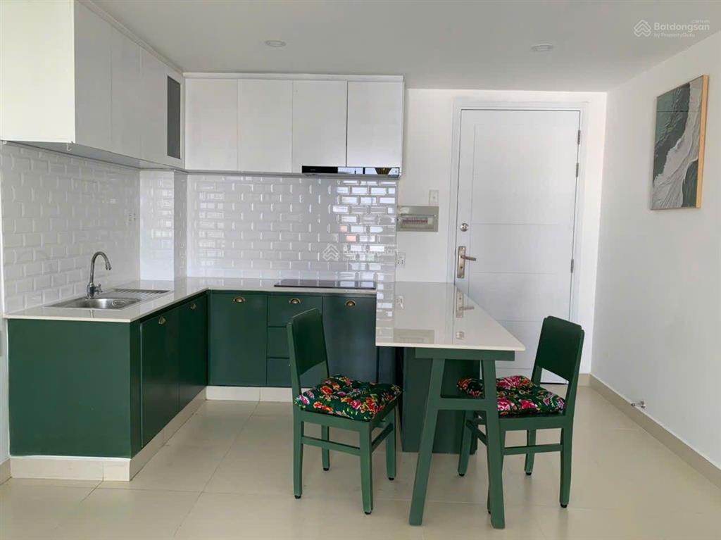 Cho thuê căn hộ thủ thiêm sky. 2pn.2wc.giá. 15tr/tháng. nguyễn văn hưởng thảo điền q2