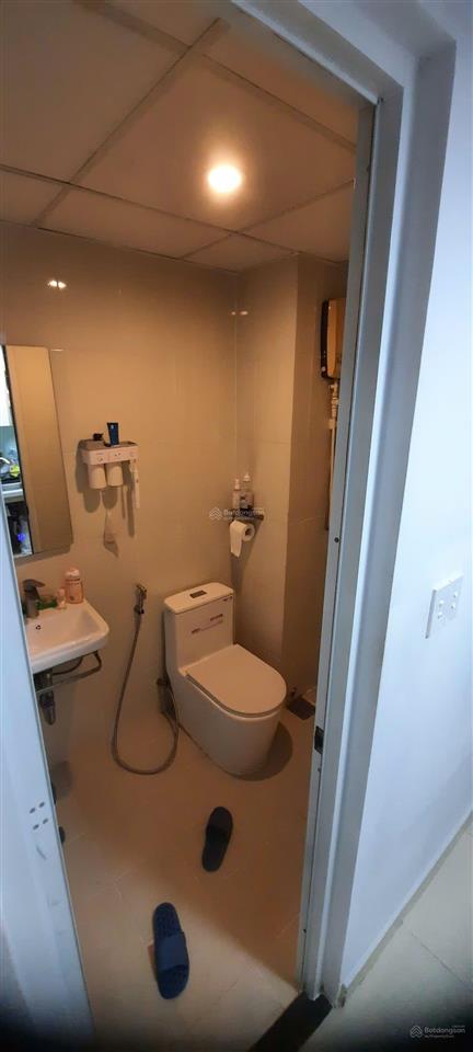  bán căn hộ thủ thiêm sky. 2pn.2wc.44m.giá.3.950tr. sổ hồng sang tên, lầu cao wiew mát mẽ