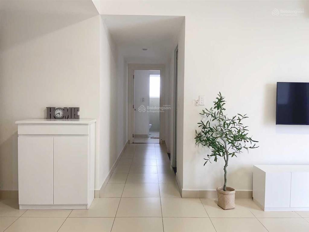 Bán căn hộ chung cư thủ thiêm sky 2pn 2wc 60m2. giá 4.8 tỷ. sổ hồng lâu dài