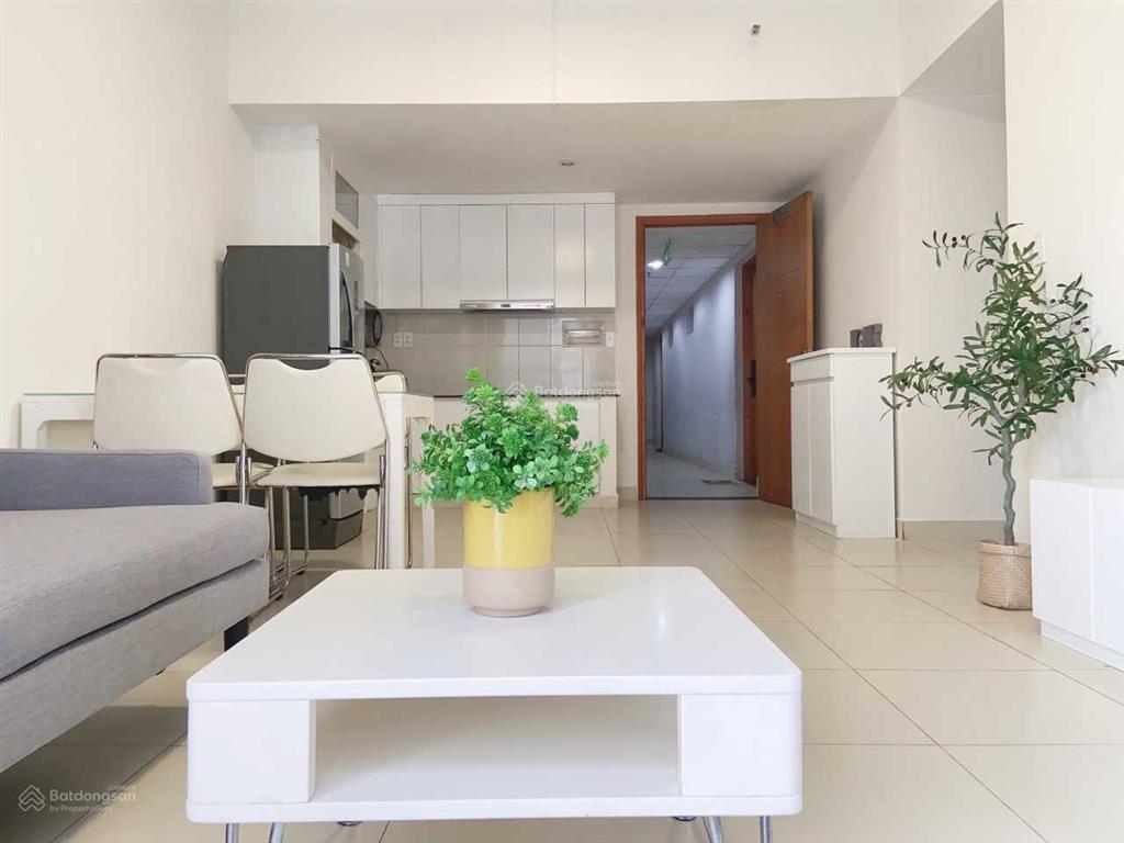 Bán căn hộ chung cư thủ thiêm sky 2pn 2wc 60m2. giá 4.8 tỷ. sổ hồng lâu dài