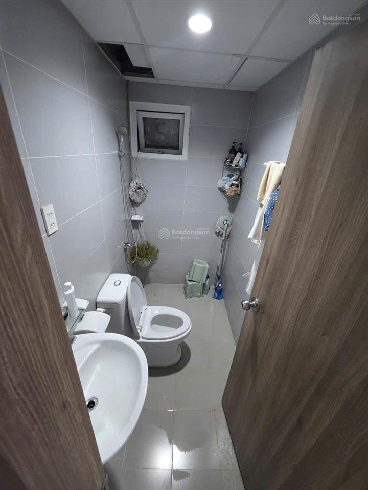Bán ch chung cư bộ công an. 2pn 2wc. giá 5.1 tỷ. đủ nội thất. bao thuế phí bên bán