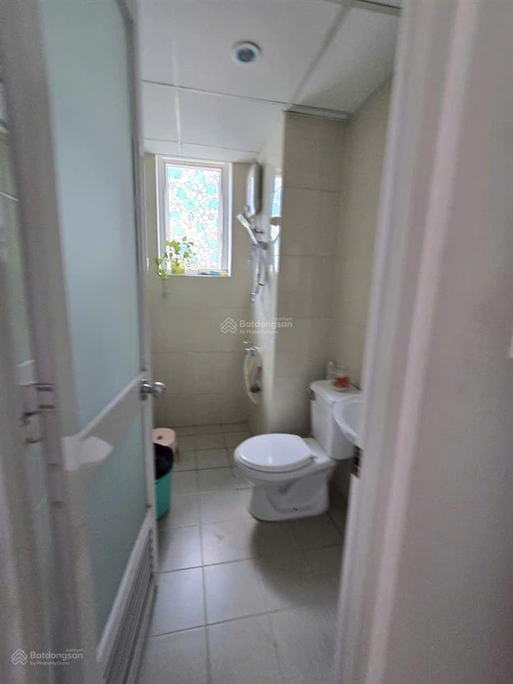 Chính chủ bán căn hộ thủ thiêm sky 2pn 2wc. giá 4.8 tỷ full nội thất, sổ hồng. giá cạnh tranh chung cư