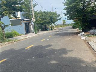 Bán đất lô 176,3m2 góc 2 mặt tiền đường đồng khoa thuộc nam hoà xuân