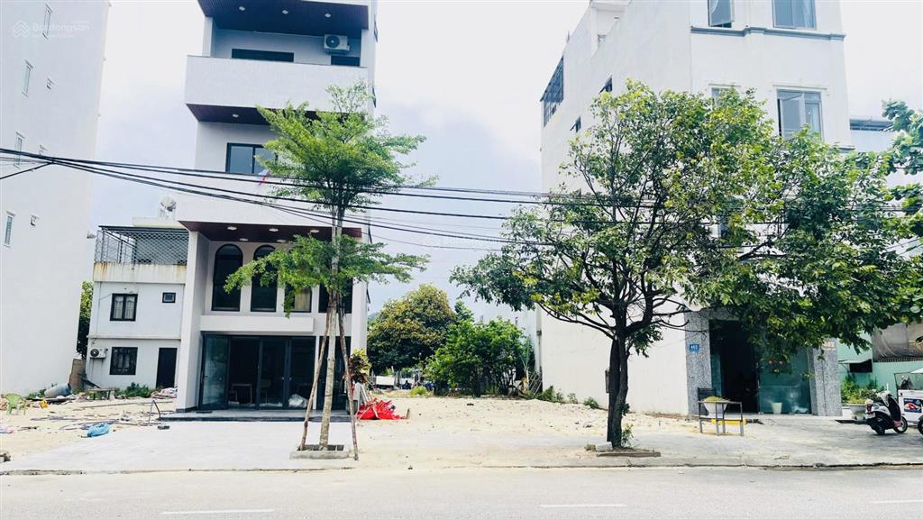 Siêu hiếm 3 lô liền kề mặt tiền trần quốc hoàn, lối vào bãi tắm sơn thuỷ