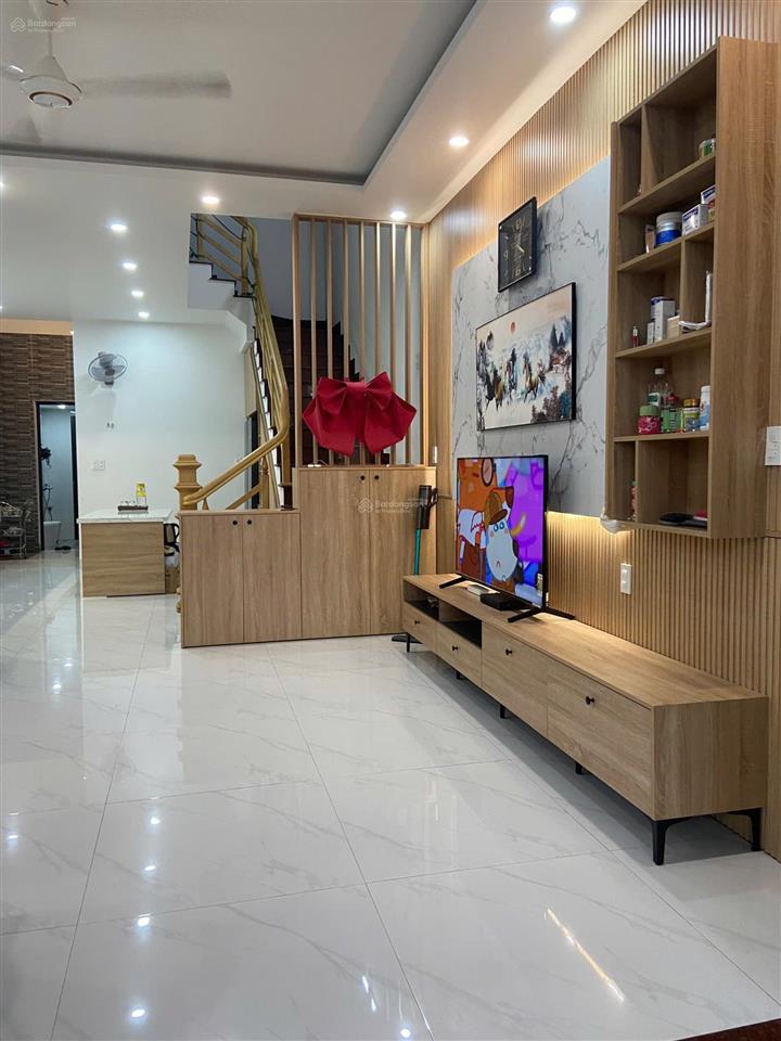 Nhà 3 tầng view công viên thanh lương 14, hòa xuân