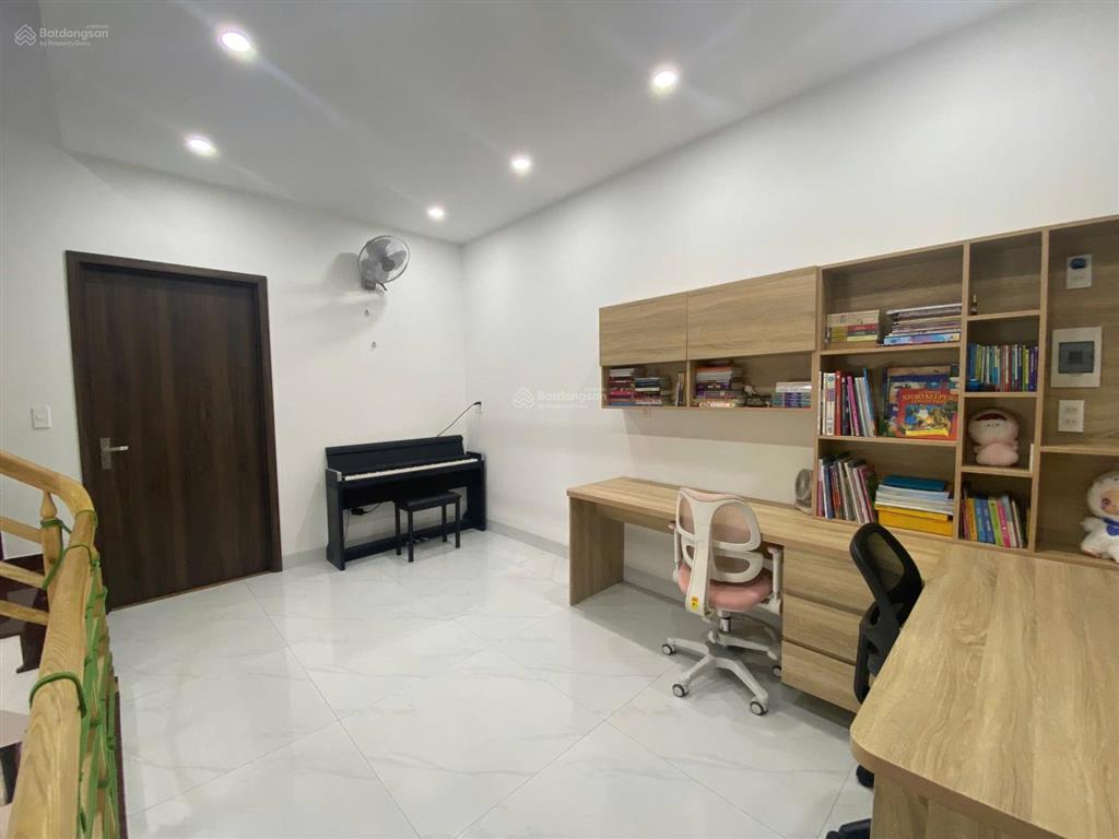 Nhà 3 tầng view công viên thanh lương 14, hòa xuân
